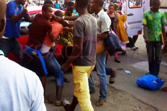 Côte d'Ivoire: Pour 25fcfa une quinzaine d'apprentis gbaka s'affronte